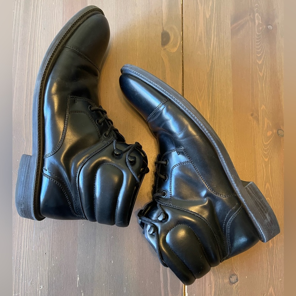 Kenneth Cole Reaction Black Leather Chukka Ankle Boot - Size 12